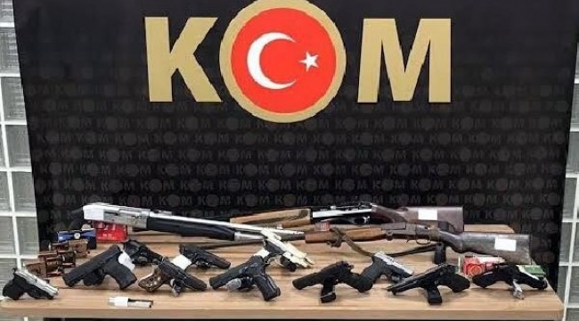 Manisa ve Denizli'de silah kaçakçılarına operasyon; 22 gözaltı