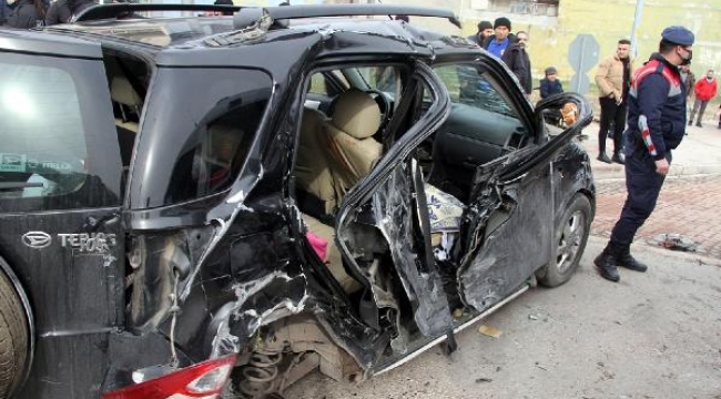 Manisa'da cenaze dönüşü kaza: 3 yaralı, 1 ölü