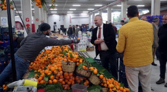 Menemen'deki pazar yerinden esnaf ve vatandaş memnun