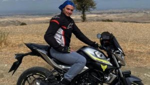 Minibüsle çarpışan motosikletli kurye öldü