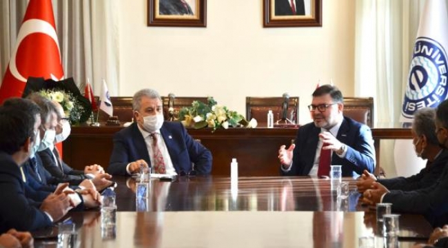 MÜSİAD İzmir'den Rektör Budak'a ziyaret