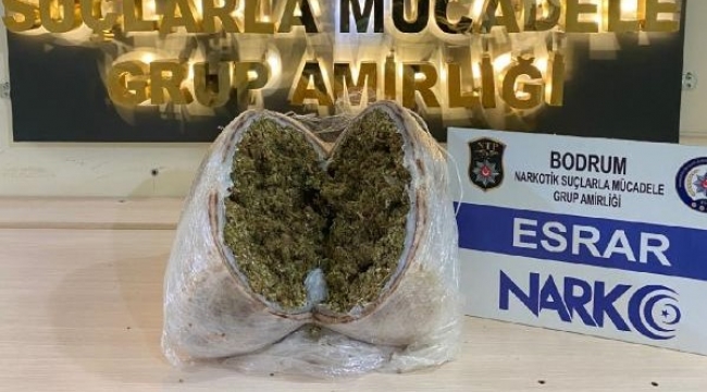 Otogardaki yolcunun valizinden uyuşturucu çıktı