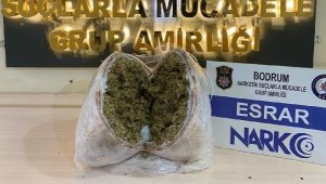 Otogardaki yolcunun valizinden uyuşturucu çıktı