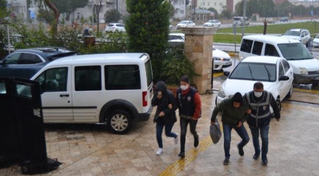 Otomobil dolandırıcısı 12 şüpheliden 5'i tutuklandı