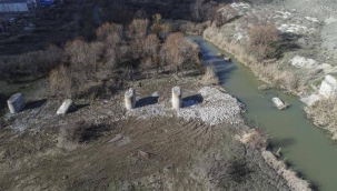 Pes yani! 86 yıllık köprü çalındı