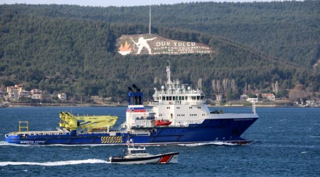 Rus askeri lojistik gemisi, Çanakkale Boğazı'ndan geçti