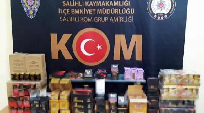 Salihli'de 1025 adet cinsel içerikli kaçak ürün ele geçti