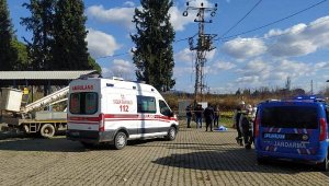 Tırmandığı trafoda akıma kapılıp öldü