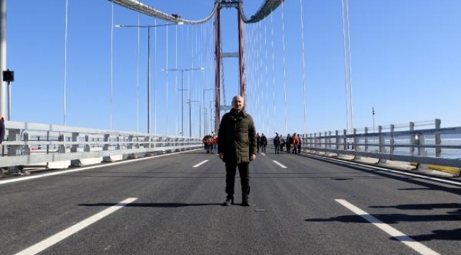 Bakan Karaismailoğlu, 1915 Çanakkale Köprü'nü yürüyerek geçti