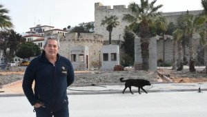Çeşme Kalesi önüne yapılan betonarme büfelere tepki