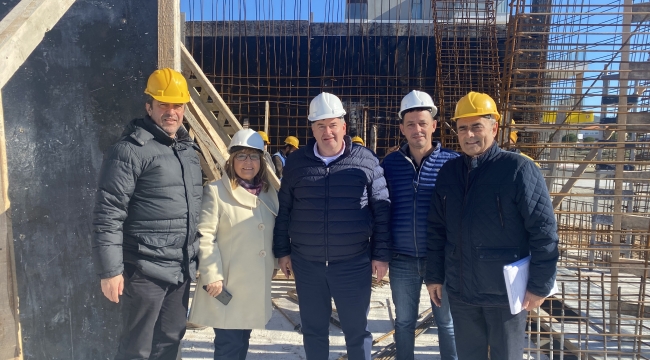 Çeşme'nin ilk kapalı pazaryeri Reisdere'de inşa ediliyor