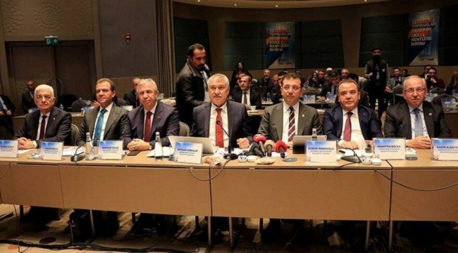 CHP'li 11 büyükşehir belediye başkanından hükümete çağrı