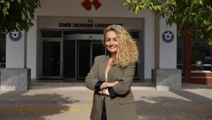 Dünyaca ünlü üniversiteye İzmirli akademisyen