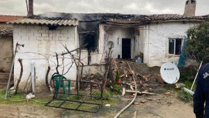 Evinde sobadan çıkan yangında yaşamını yitirdi