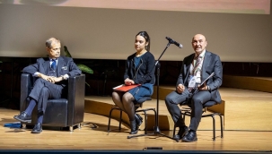 Floransa'da konuşan Başkan Soyer barış çağrısı yaptı