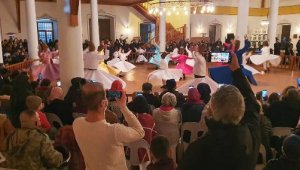 Gelibolu Mevlevihanesi'nde 500 kişiye iftar yemeği dağıtıldı