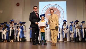 İzmir Yüksek Teknoloji Enstitüsü Çocuk Üniversitesi mezunlarını verdi