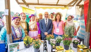 İzmir Büyükşehir Belediyesi'nden çiftçilere ücretsiz danışmanlık