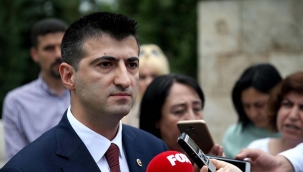 "AK Parti'ye geçecek" iddialarına yanıt verdi