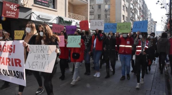 İzmir'de gençler organ bağışı için yürüdü