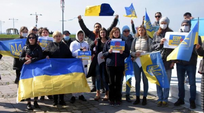 İzmir'de Ukraynalılardan Avrupa ve ABD'ye tepki
