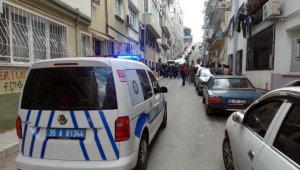 İzmir'de yangın; iki genç hayatını kaybetti