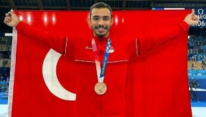 İzmir'e büyük gurur yaşattı