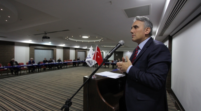 İzmirli mali müşavirler mesleğin geleceğini tartıştı