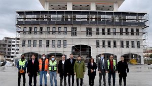 Kuşadası Belediyesi yeni hizmet binasına kavuşuyor