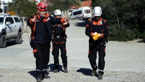Mahalle afet gönüllüleri, sertifikalı arama kurtarma ekibi oldu