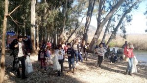 Marmarisli öğrencilerden sakin şehirde çevre temizliği