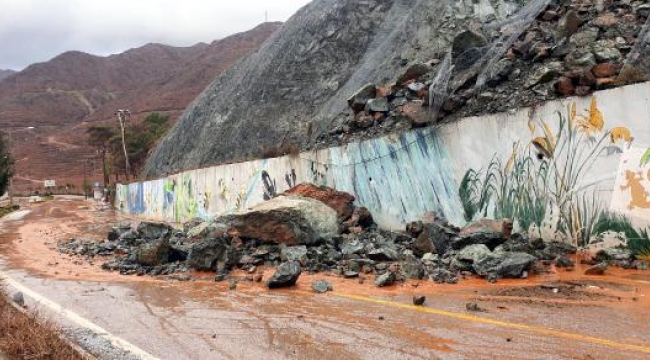 Marmaris'te selin ardından temizlik ve hasar tespiti