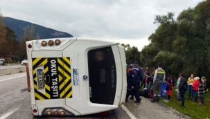Milas'ta öğrenci servisi kazası: 12 yaralı var