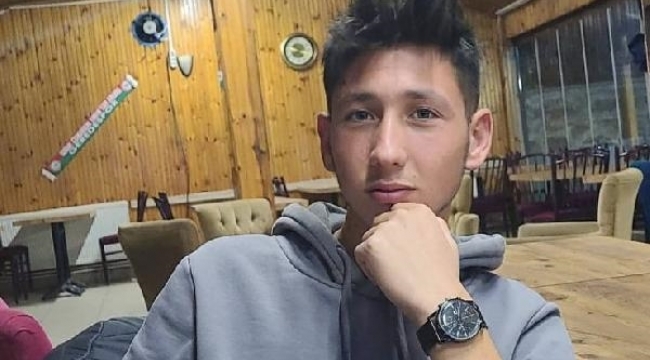Motosiklet devrildi; 17 yaşındaki Ahmet öldü