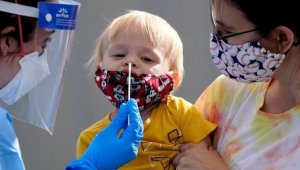 Omicron varyantı 2 yaş altı çocuklarda ağır seyrediyor