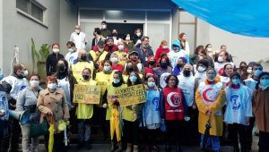 Sağlık çalışanları iş bıraktı, hastalar perişan oldu