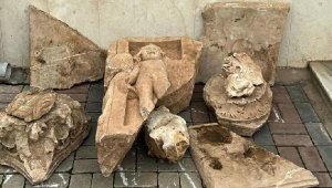 Salihli'de 'Eros bebek' heykeli ele geçirildi