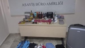 Serbest kaldıktan 1 saat sonra hırsızlık yaptılar