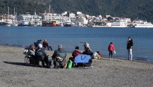 Sıcaklık 21 dereciyi gördü; sahiller doldu