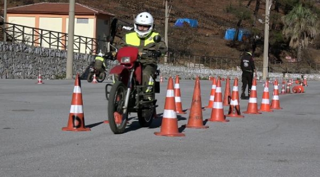 'Sincap' ekiplerine motosiklet ileri sürüş eğitimi