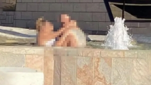 Süs havuzunda cinsel ilişkiye girdiler