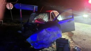 Tire'de otomobiller çarpıştı: 1 ölü, 1 yaralı