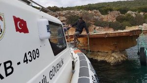 Yunan unsurlarınca denize atılan kaçak göçmenin cansız bedeni Çeşme'de bulundu