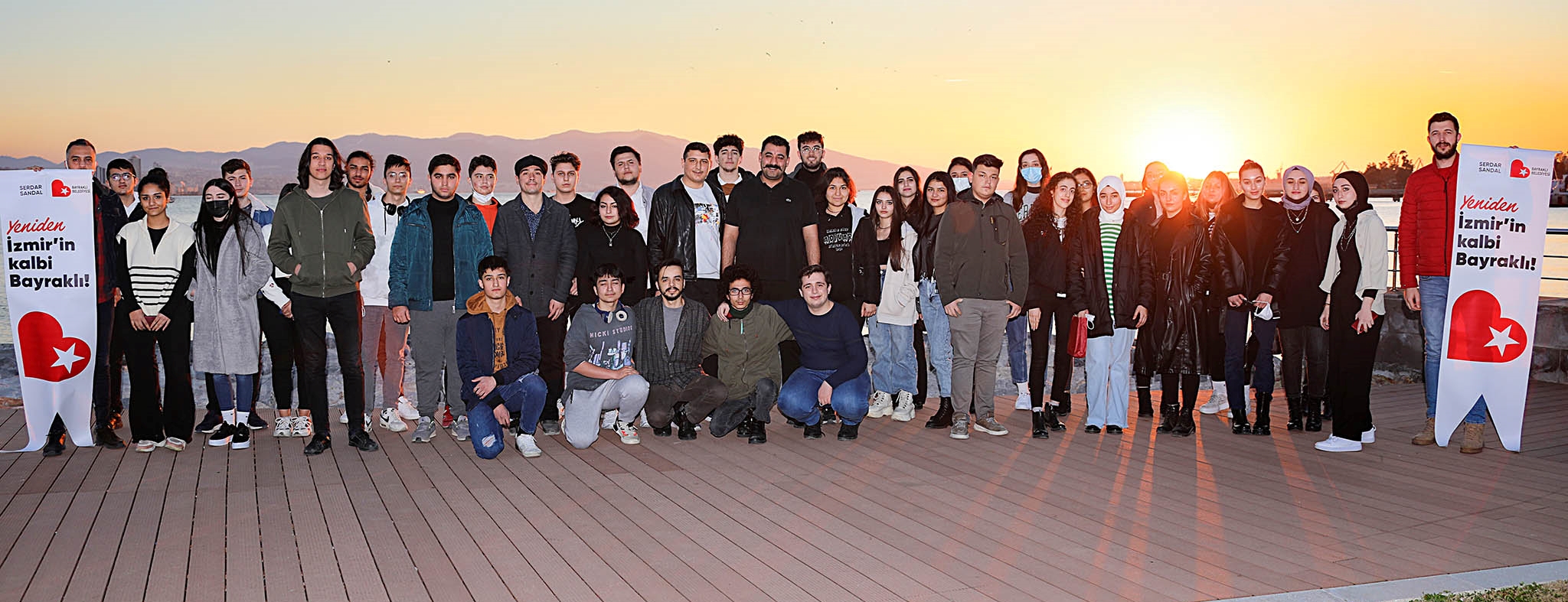 300 kişilik meclis! Çocuklar ve gençler Bayraklı için çalışıyor