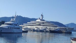 Abramoviç, Marmaris'e demir attı