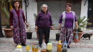 Atık yağları toplayıp, hayvanlara mama alıyorlar