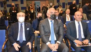 Bakan Ersoy: Hedefimiz, Ege'nin turizm payını yüzde 20'ye çıkarmak