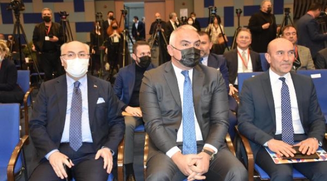 Bakan Ersoy: Hedefimiz, Ege'nin turizm payını yüzde 20'ye çıkarmak