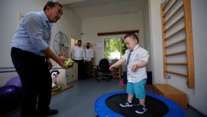 Bakanlıktan Konak Engelsiz Yaşam Köyü'ne tam not