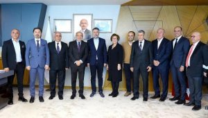 Bayraklı'da 40 depremzede öğrenciye eğitim bursu verilecek